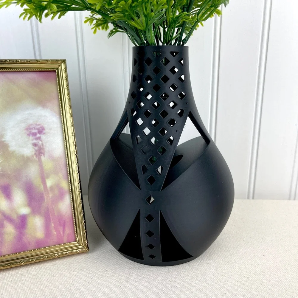 Modern Vase, The Arin Vase, Flower Vase, Dried Flowers